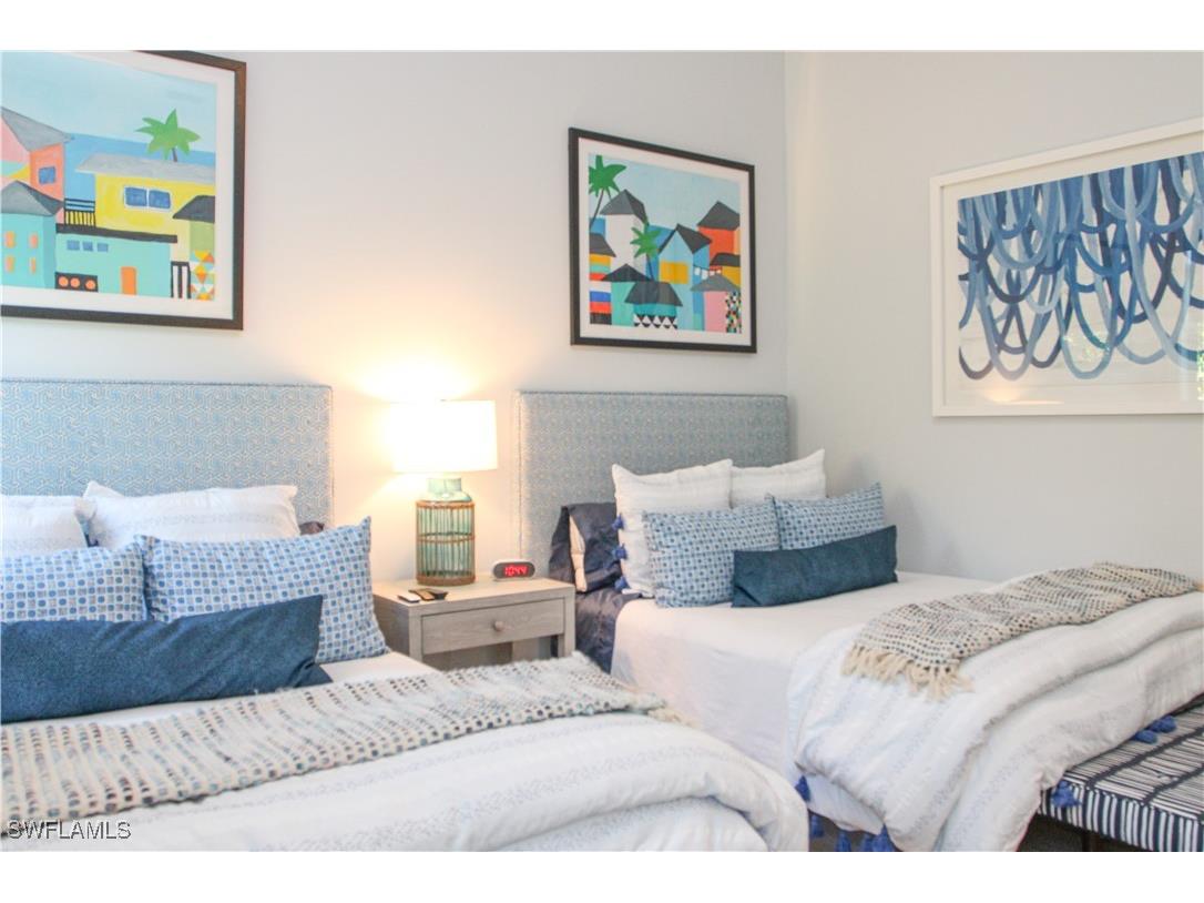 3123 Crayton Road Naples FL 34103 225085069 image21