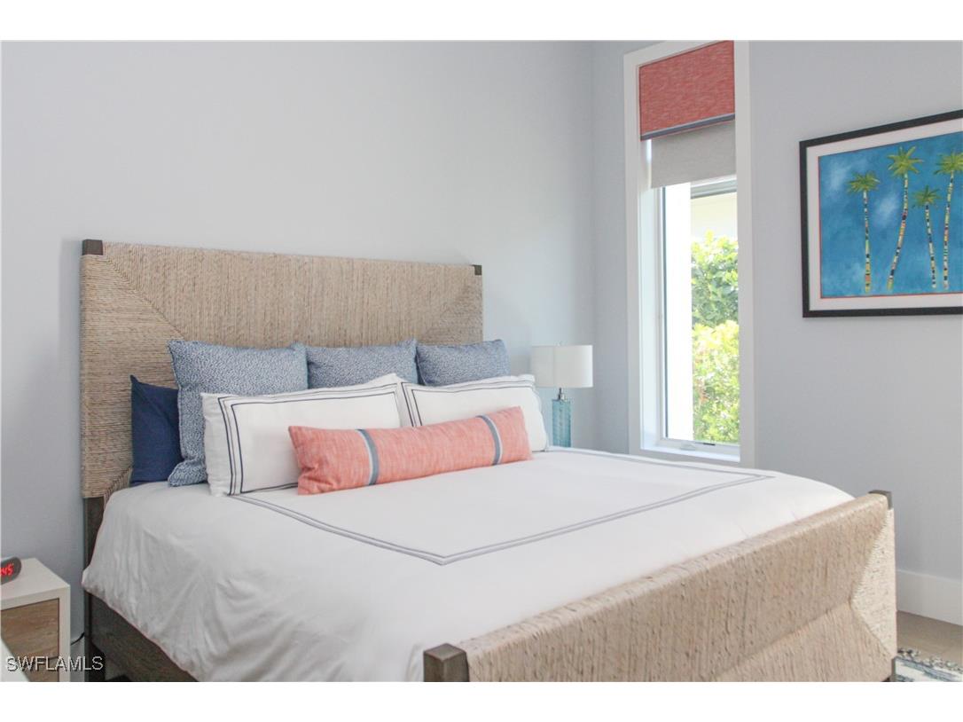 3123 Crayton Road Naples FL 34103 225085069 image23