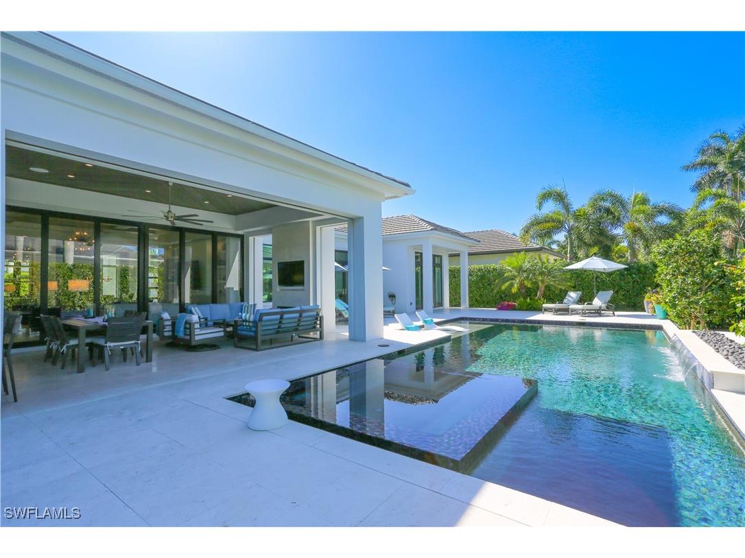 3123 Crayton Road Naples FL 34103 225085069 image4