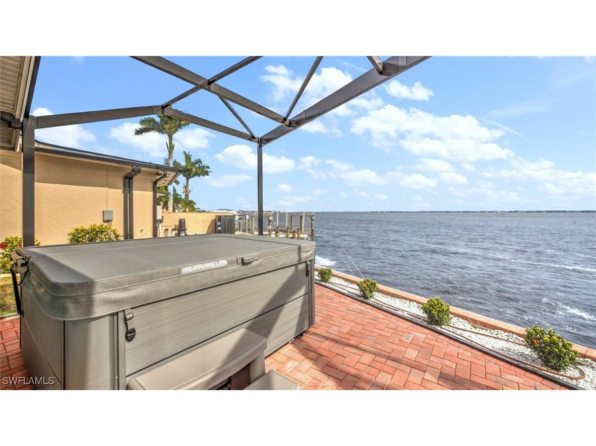 3123 SE 22nd Place Cape Coral FL 33904 225057691 image8