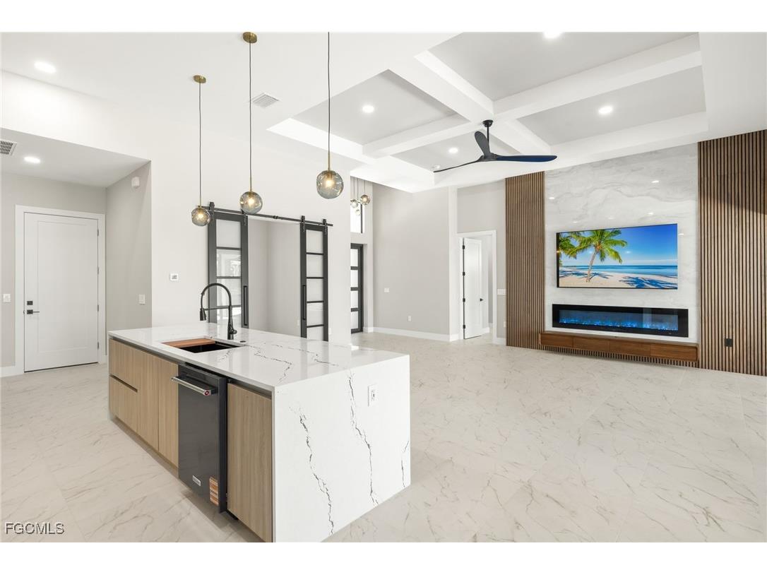 3123 SW 29th Avenue Cape Coral FL 33914 2025020831 image11