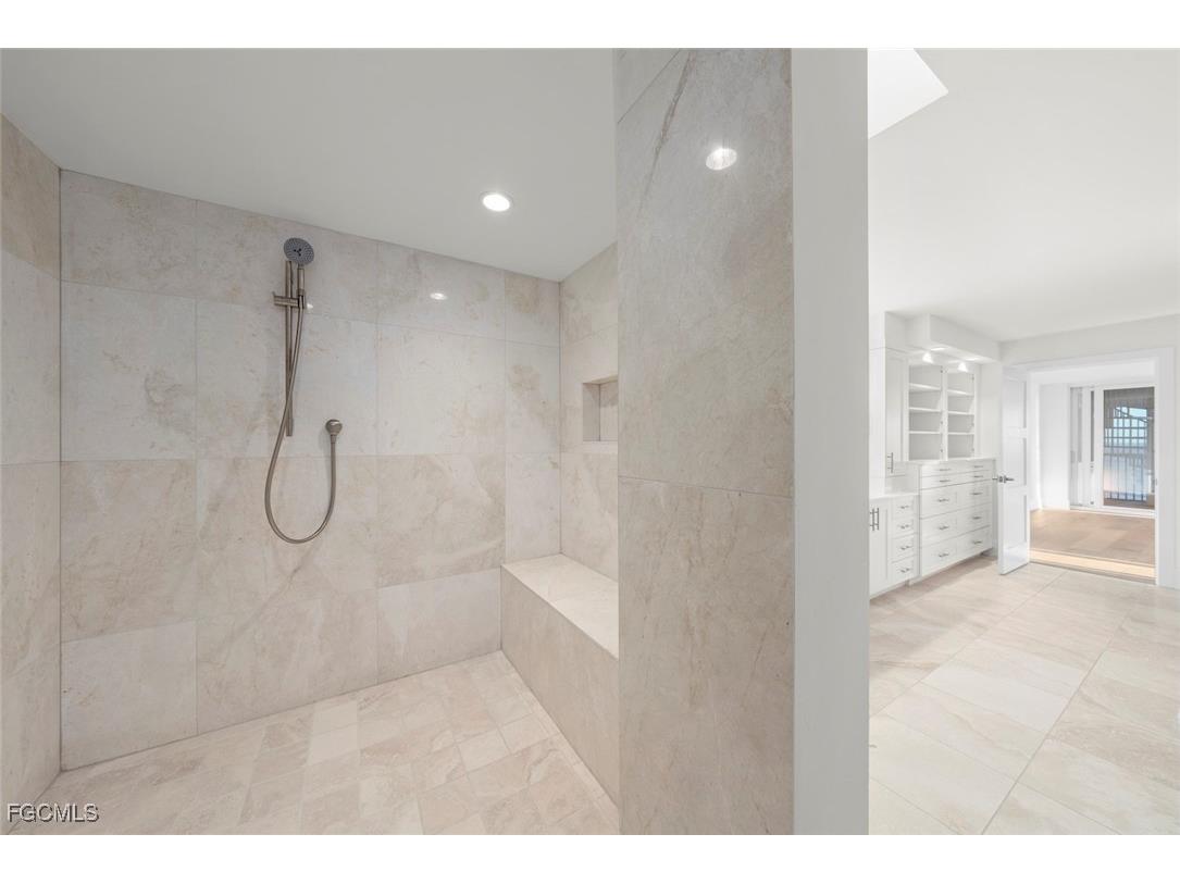 3127 W Gulf Drive #106 Sanibel FL 33957 2025018432 image23