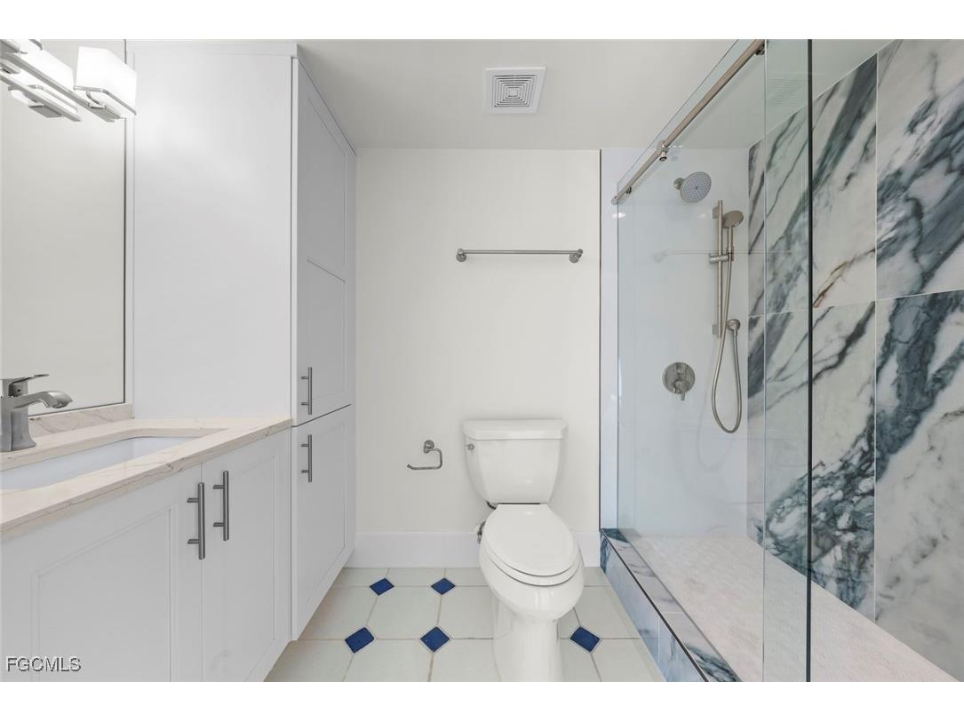 3127 W Gulf Drive #106 Sanibel FL 33957 2025018432 image27