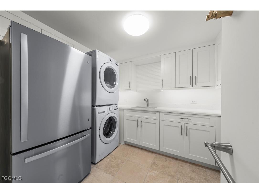 3127 W Gulf Drive #106 Sanibel FL 33957 2025018432 image29