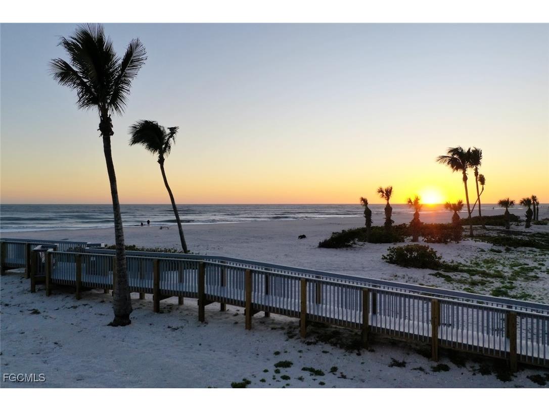3127 W Gulf Drive #106 Sanibel FL 33957 2025018432 image45