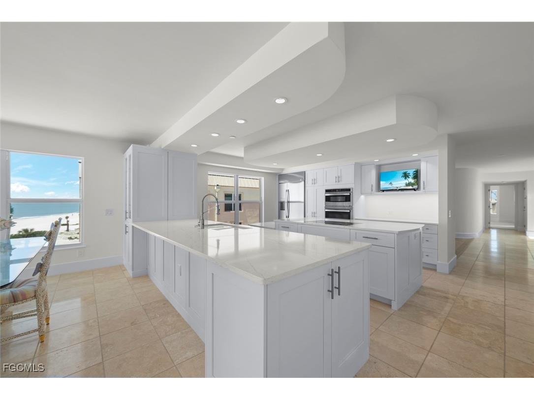 3127 W Gulf Drive #106 Sanibel FL 33957 2025018432 image5