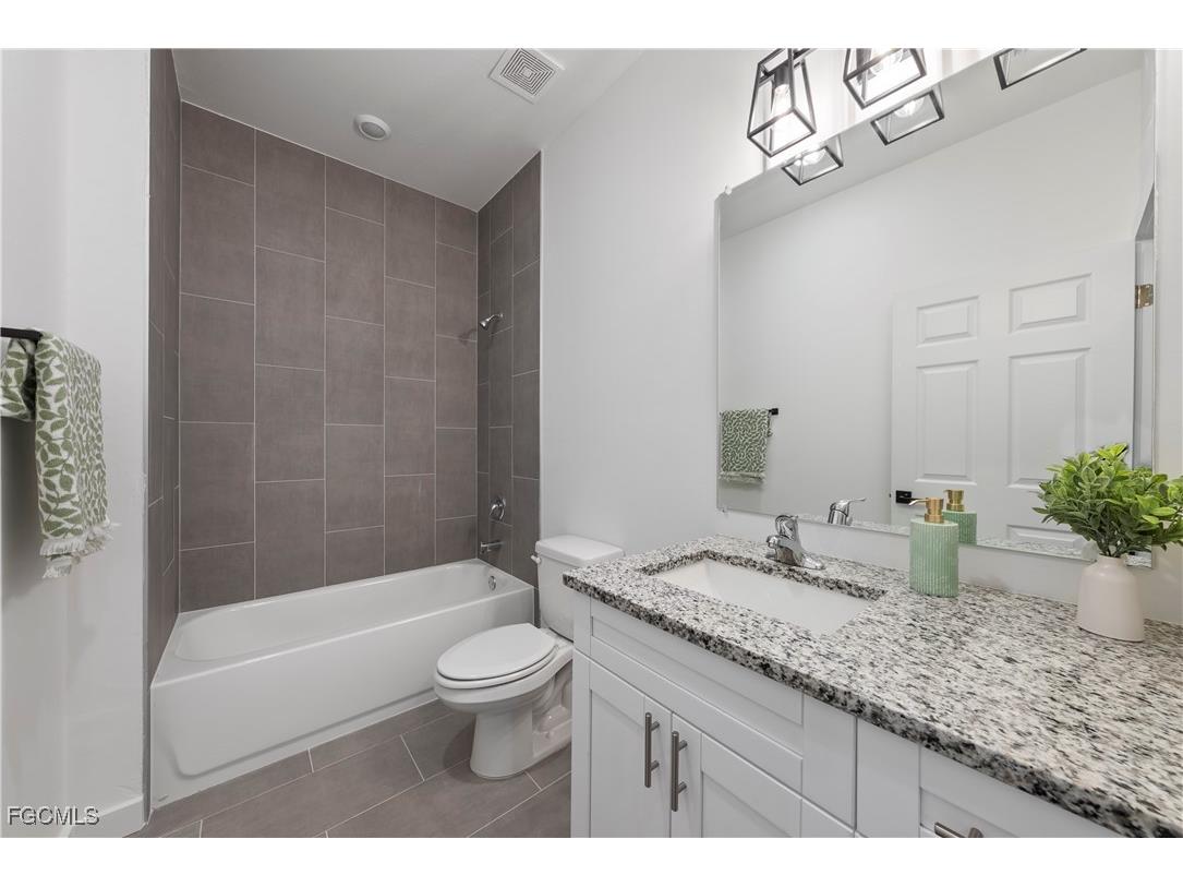 313-315 Ivan Avenue S Lehigh Acres FL 33973 2025023004 image14