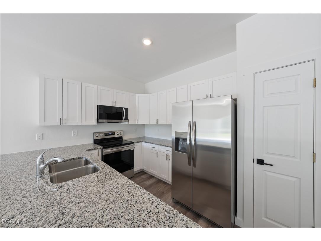 313-315 Ivan Avenue S Lehigh Acres FL 33973 2025023004 image21