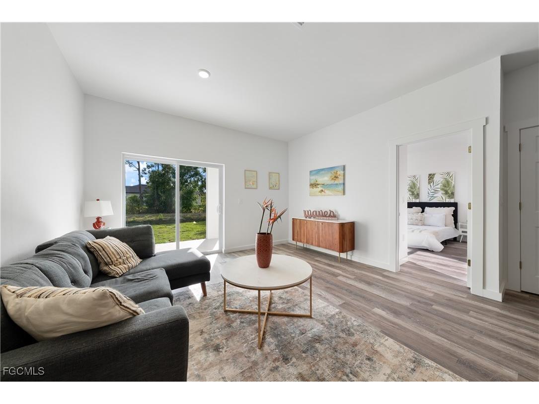 313-315 Ivan Avenue S Lehigh Acres FL 33973 2025023004 image3