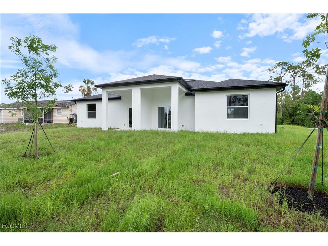 313-315 Ivan Avenue S Lehigh Acres FL 33973 2025023004 image34