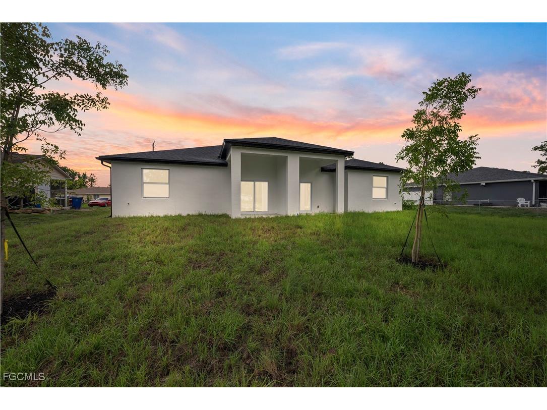 313-315 Ivan Avenue S Lehigh Acres FL 33973 2025023004 image35