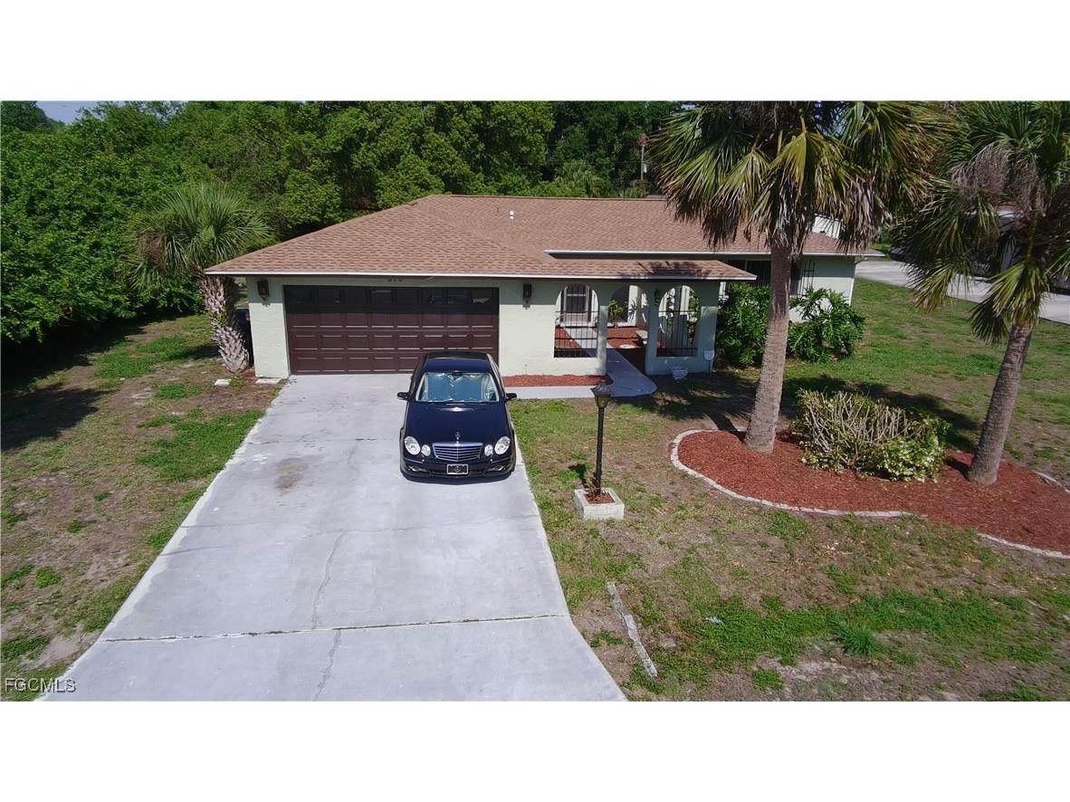 313 Cleveland Avenue Lehigh Acres FL 33936 2025012785 image1