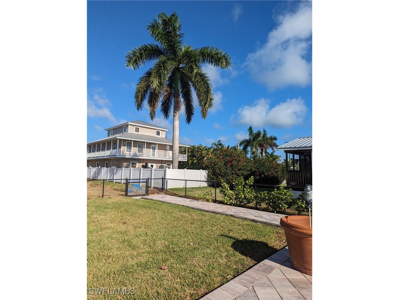 313 Copeland Avenue N Everglades City FL 34139 225066905 image19