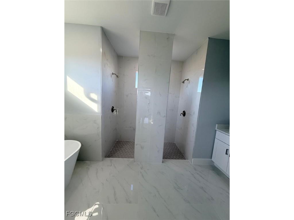 313 El Dorado Boulevard N Cape Coral FL 33993 2025024224 image7