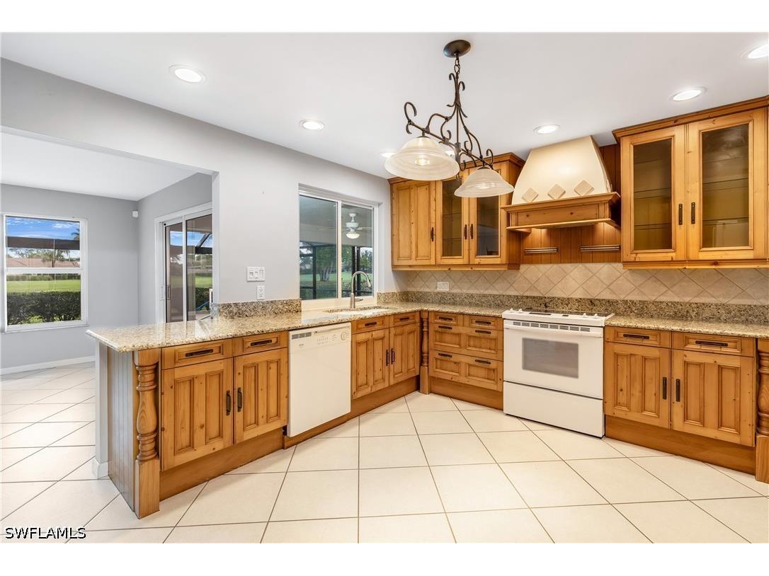 313 Forest Hills Boulevard Naples FL 34113 226014386 image8