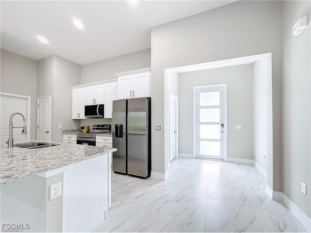 313 Hermosa Avenue Lehigh Acres FL 33974 2025024009 image4