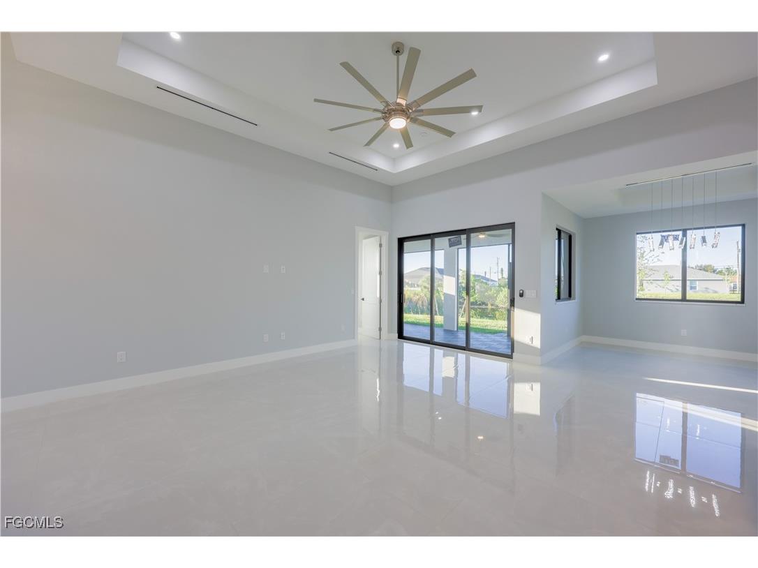 313 NE 5th Terrace Cape Coral FL 33909 2025014959 image12