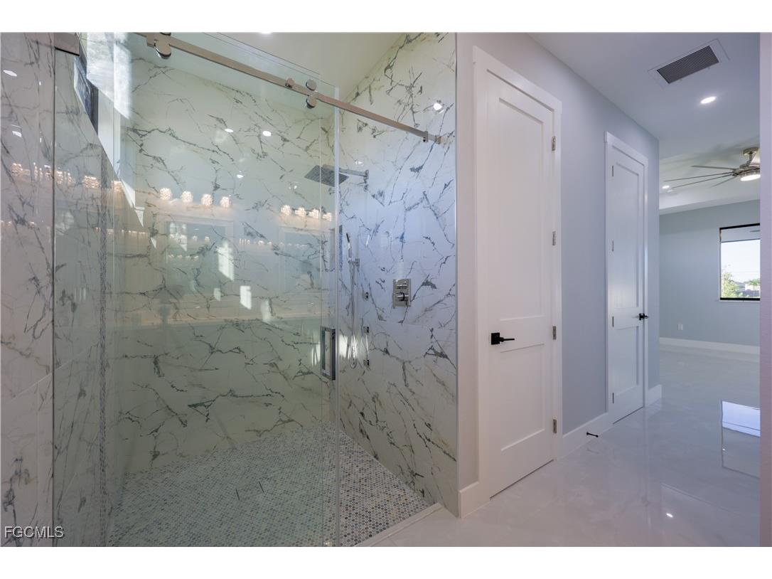 313 NE 5th Terrace Cape Coral FL 33909 2025014959 image25