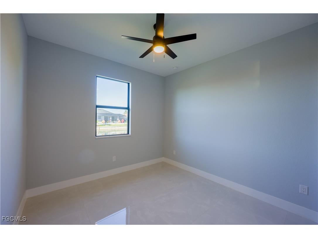 313 NE 5th Terrace Cape Coral FL 33909 2025014959 image26