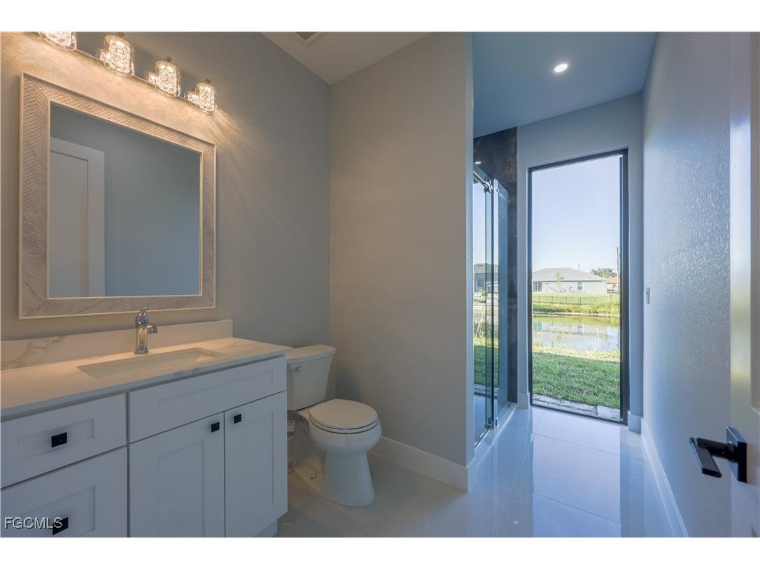 313 NE 5th Terrace Cape Coral FL 33909 2025014959 image27