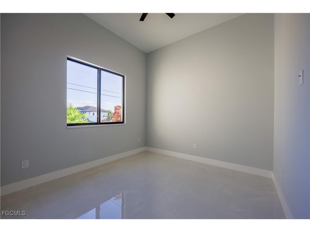 313 NE 5th Terrace Cape Coral FL 33909 2025014959 image31