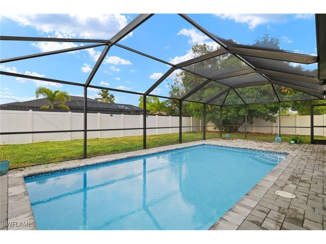 313 SE 14th Terrace Cape Coral FL 33990 224087215 image1