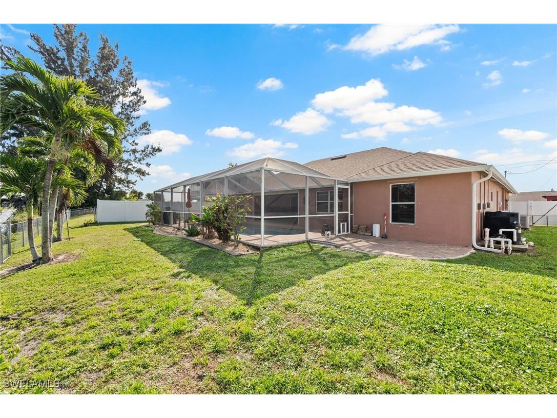 313 SE 21st Lane Cape Coral FL 33990 225019582 image24