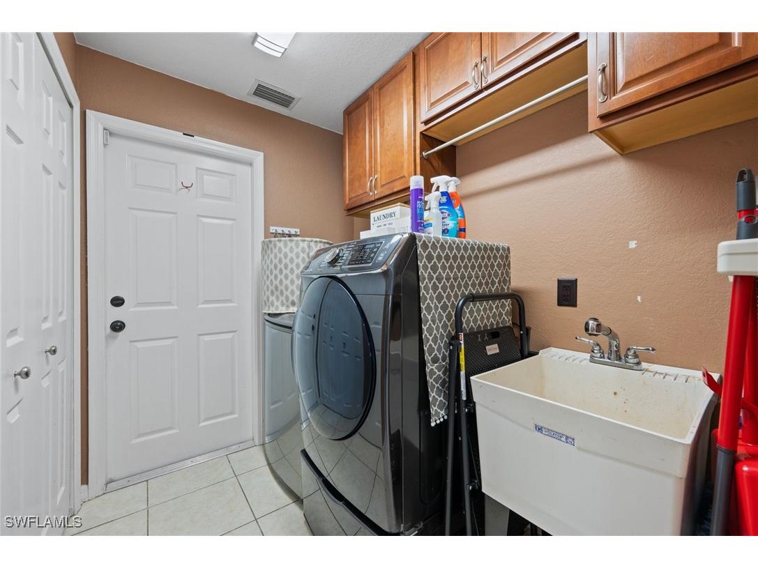 313 SE 21st Lane Cape Coral FL 33990 225019582 image35