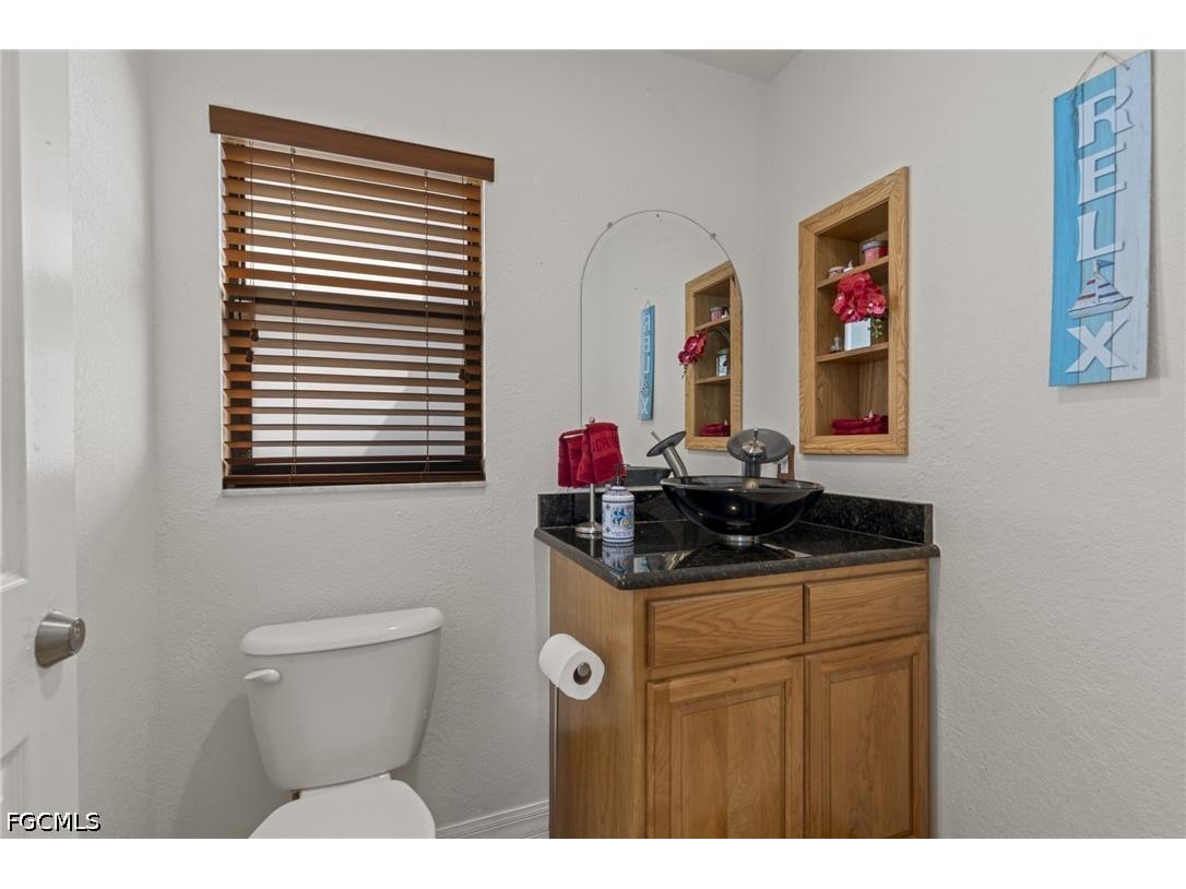 313 SE 6th Street Cape Coral FL 33990 2026014346 image12