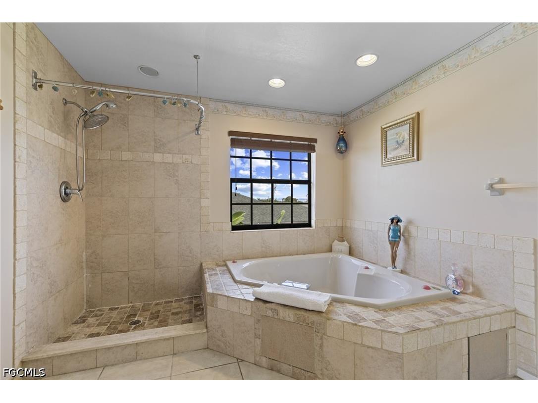 313 SE 6th Street Cape Coral FL 33990 2026014346 image19