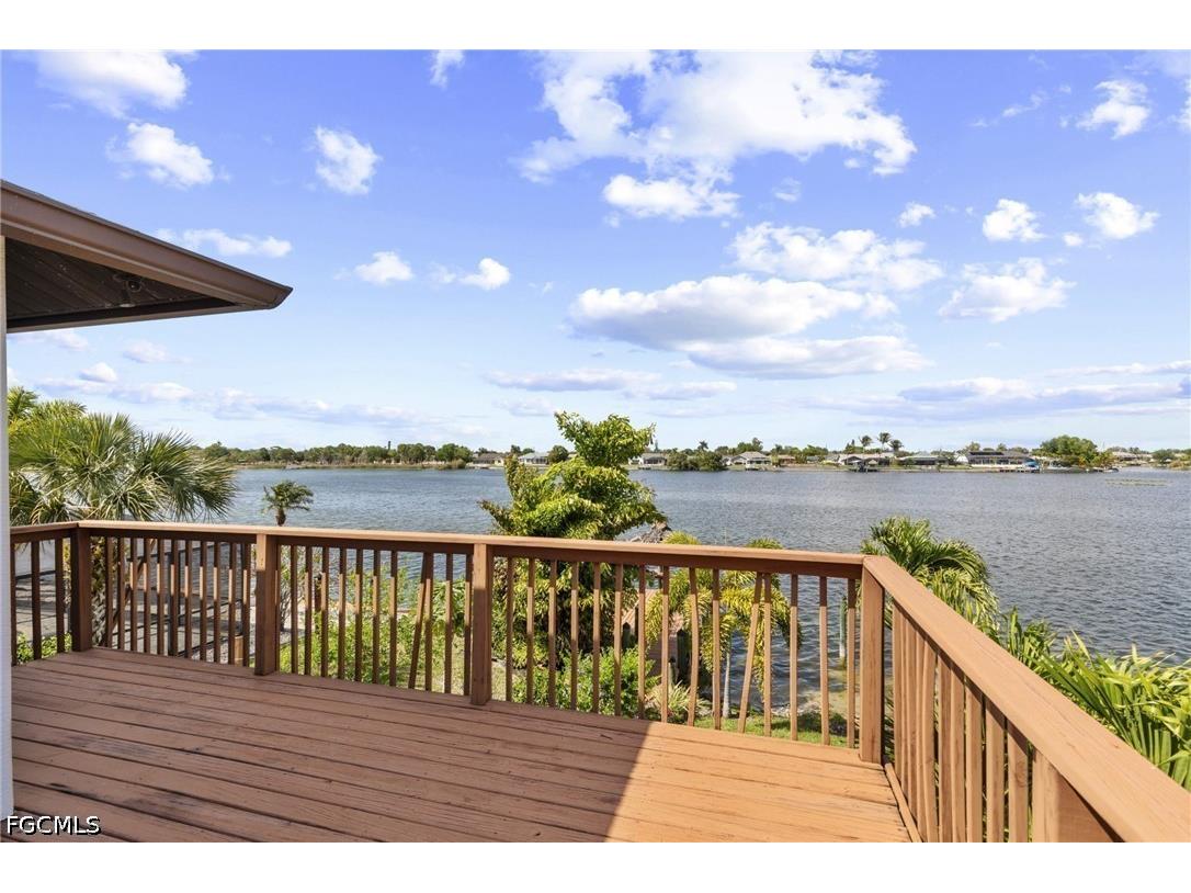 313 SE 6th Street Cape Coral FL 33990 2026014346 image20