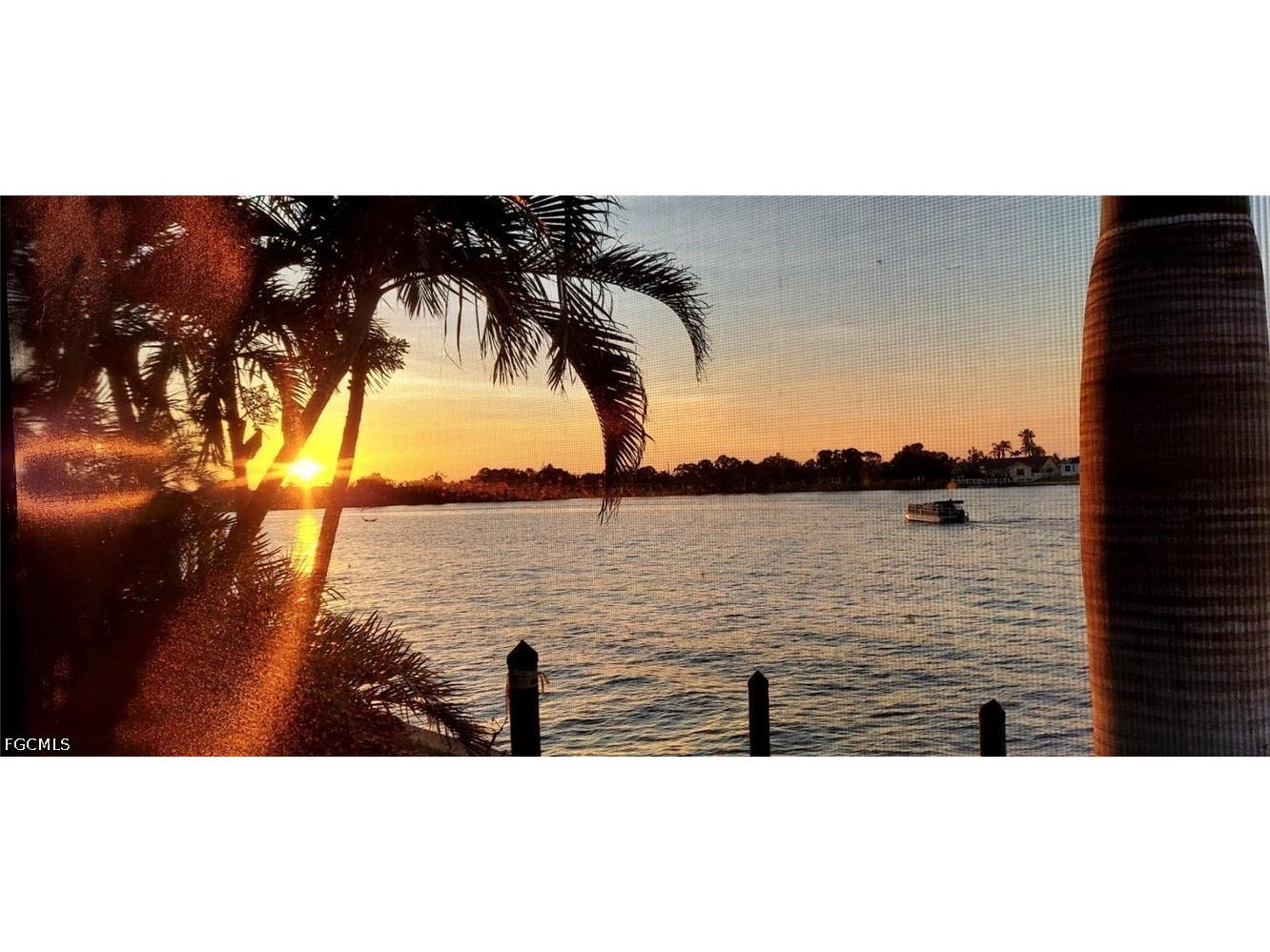 313 SE 6th Street Cape Coral FL 33990 2026014346 image33