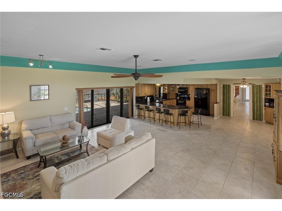 313 SE 6th Street Cape Coral FL 33990 2026014346 image5