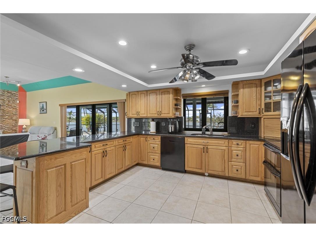 313 SE 6th Street Cape Coral FL 33990 2026014346 image8