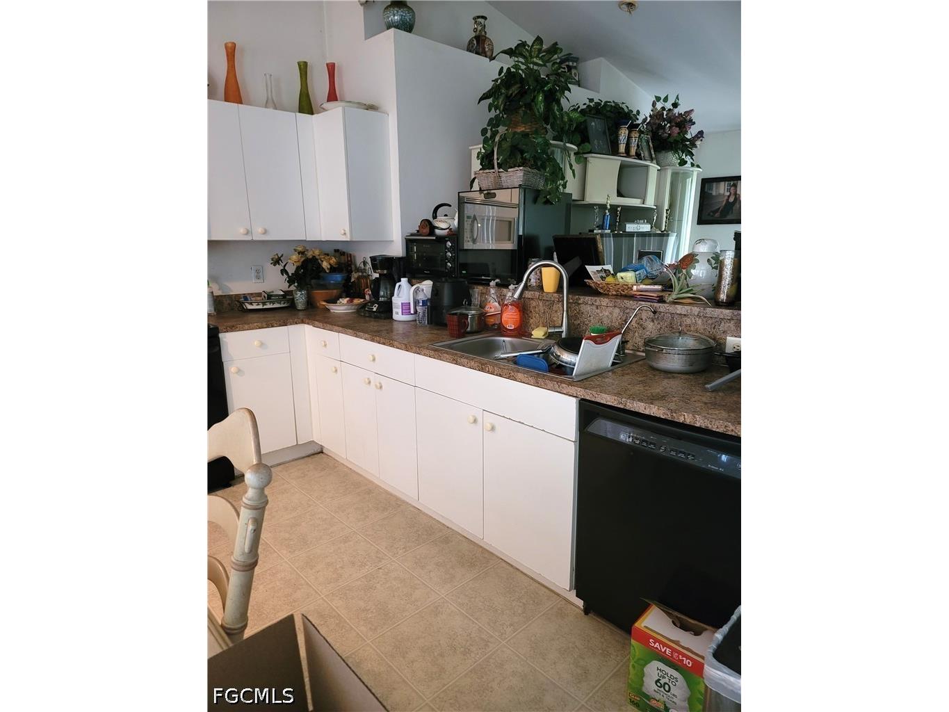 313 SW 14th Place Cape Coral FL 33991 2026028497 image6