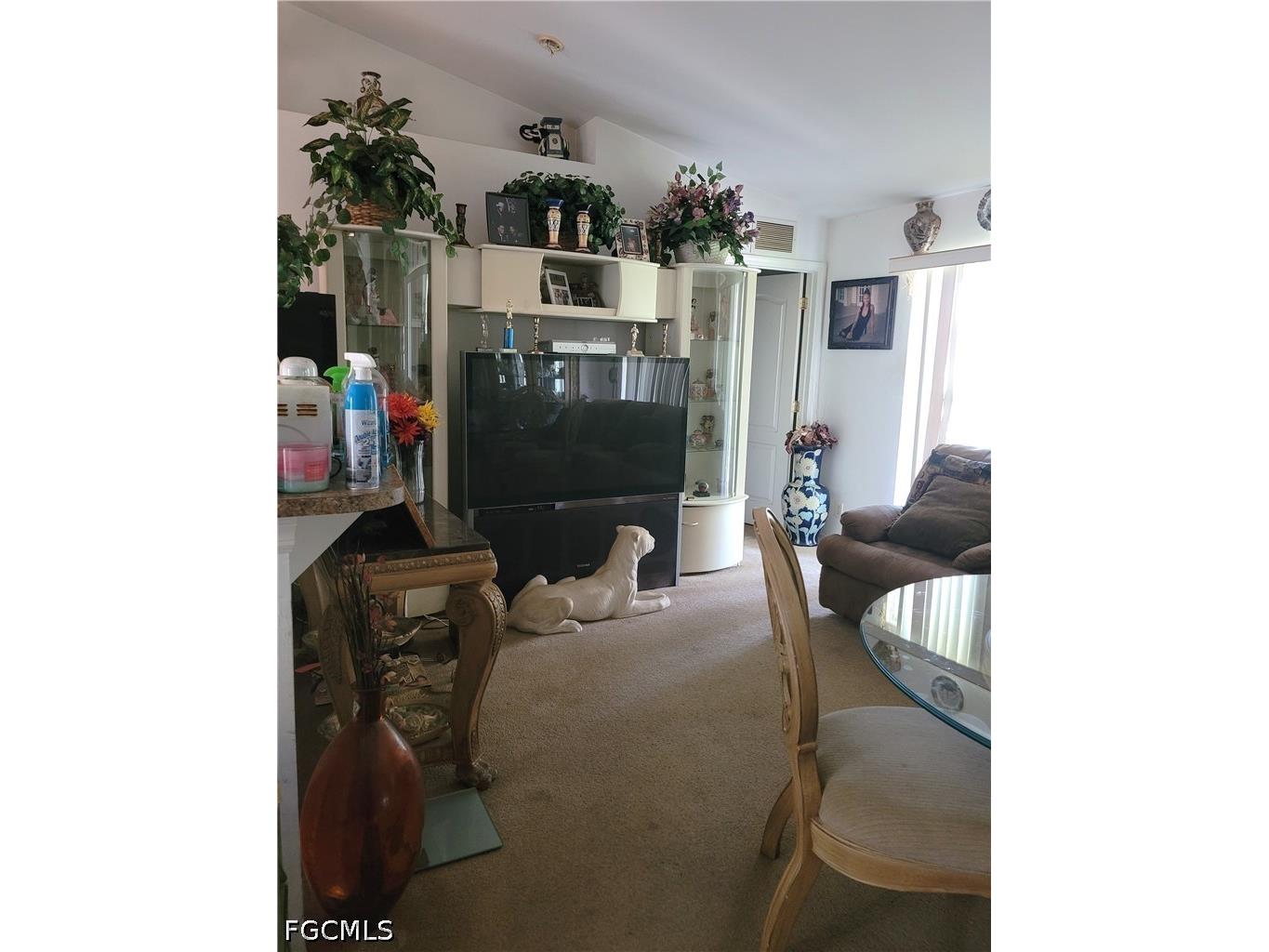 313 SW 14th Place Cape Coral FL 33991 2026028497 image8