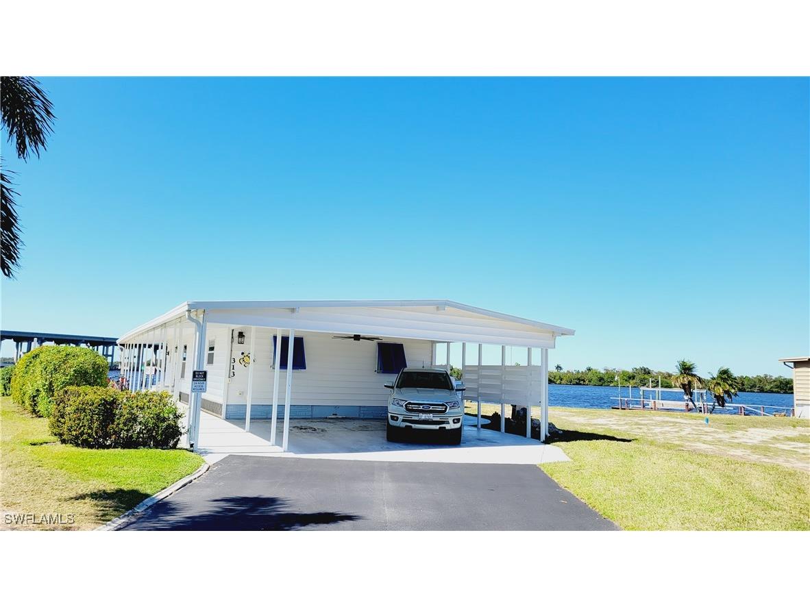 313 Shoreland Drive Fort Myers FL 33905 225025227 image1
