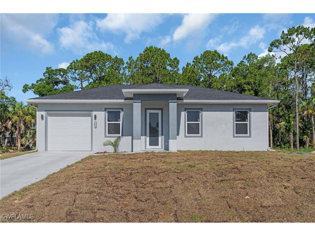 313 Vermont Way Lehigh Acres FL 33936 224077686 image1