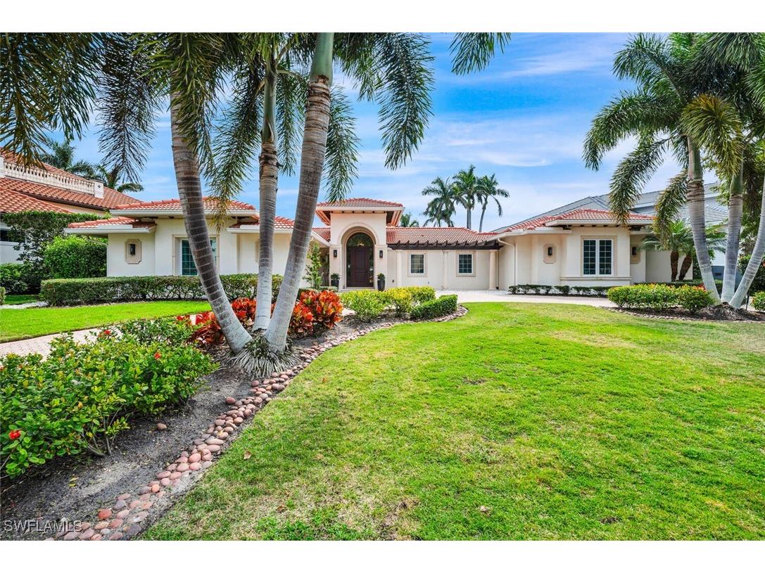 3130 Leeward Lane Naples FL 34103 224090646 image1