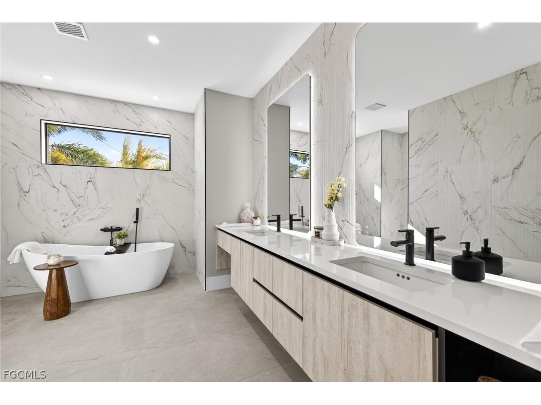 3130 SW 26th Avenue Cape Coral FL 33914 2026009686 image3