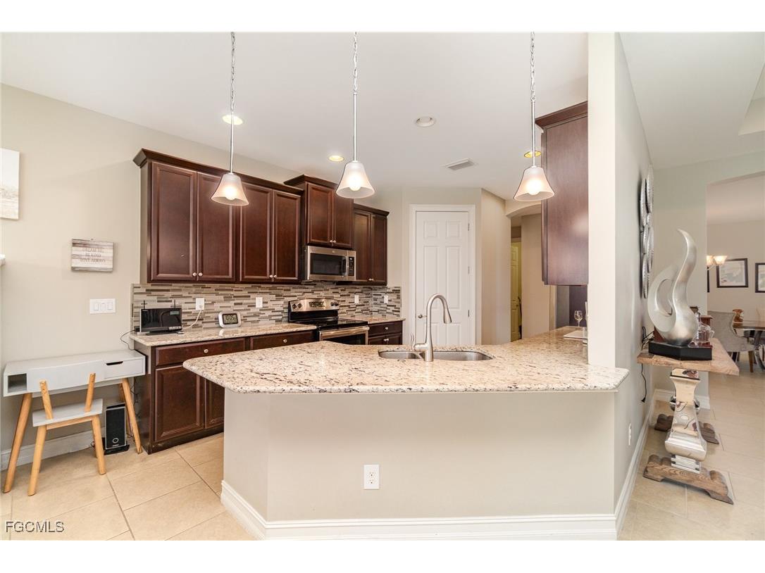 3130 Scarlet Oak Place North Fort Myers FL 33903 2025007649 image5