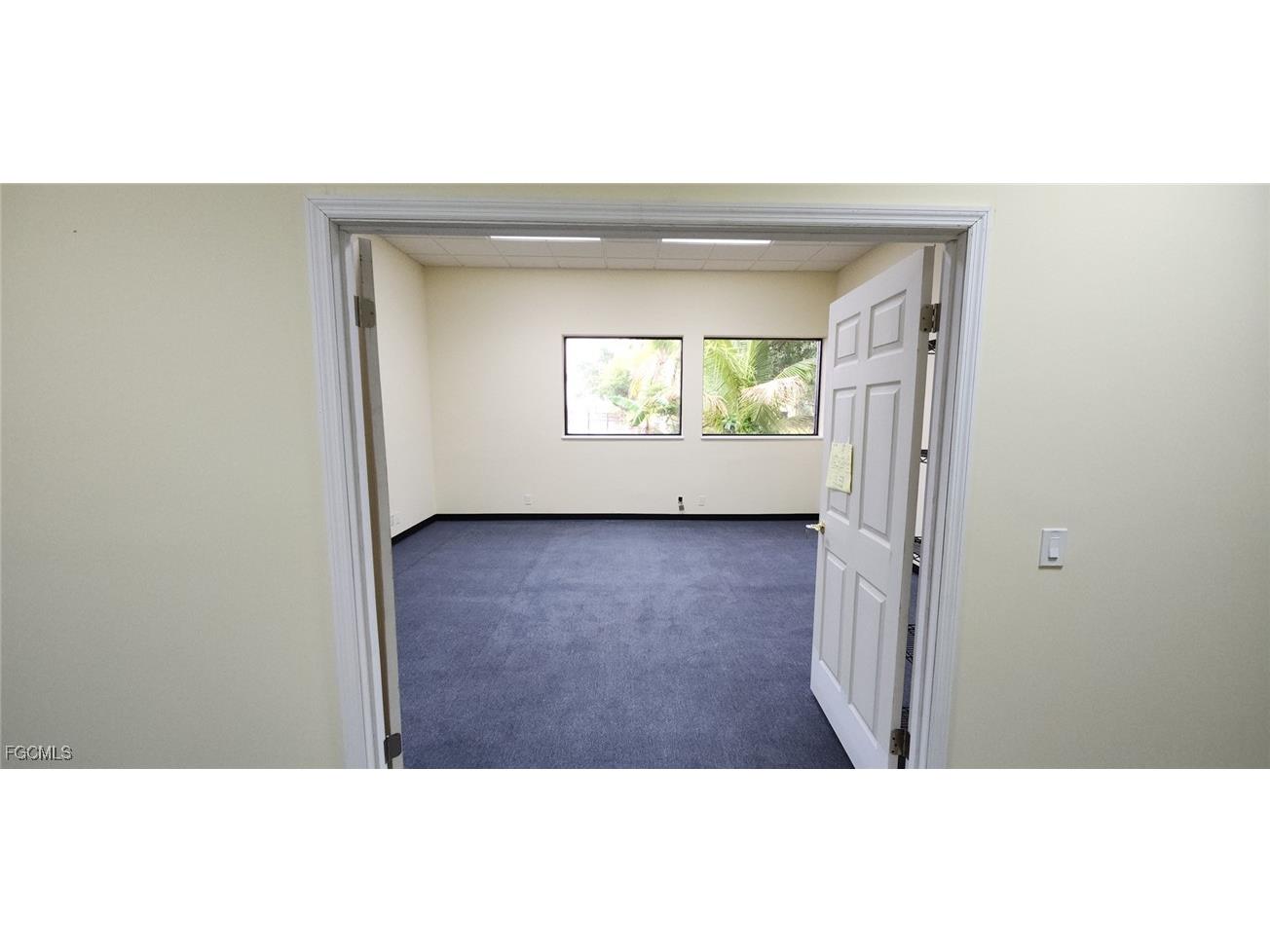 3131 E Riverside Drive Fort Myers FL 33916 2025023319 image9