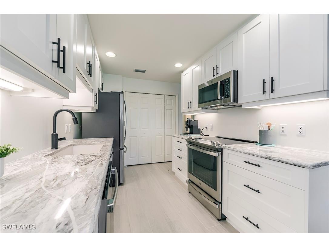 3131 Meandering Way #102 Fort Myers FL 33905 225077107 image28