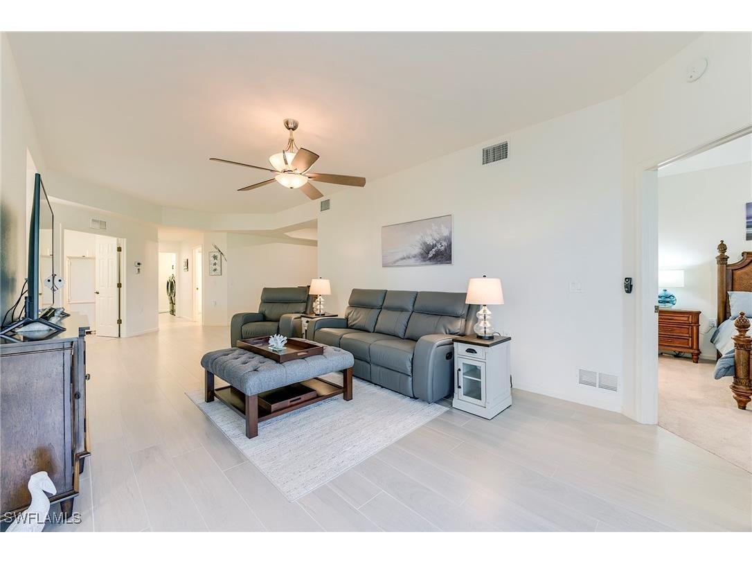 3131 Meandering Way #102 Fort Myers FL 33905 225077107 image8