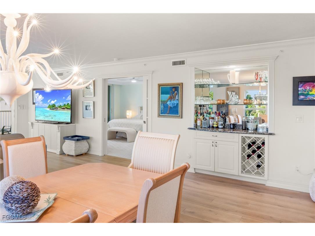 3131 W Gulf Drive #303 Sanibel FL 33957 2025020840 image11