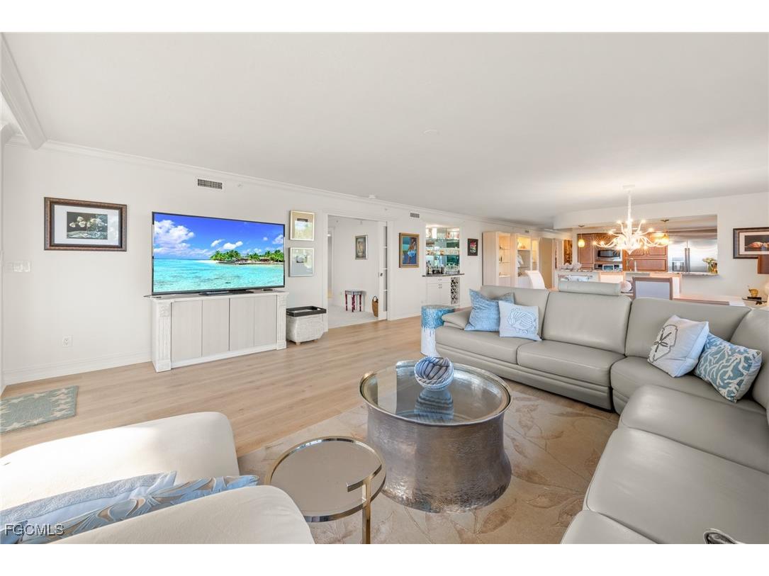 3131 W Gulf Drive #303 Sanibel FL 33957 2025020840 image13
