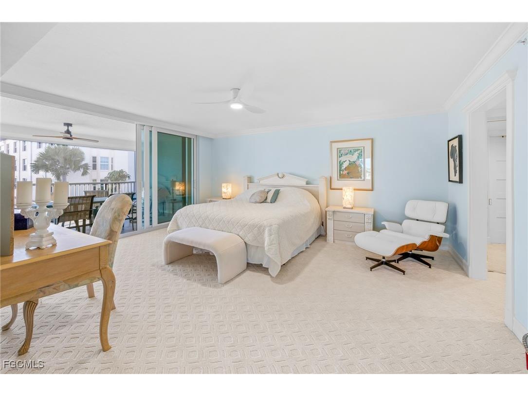 3131 W Gulf Drive #303 Sanibel FL 33957 2025020840 image18