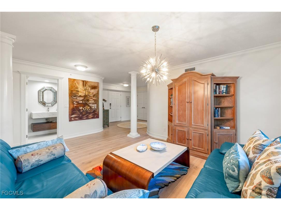 3131 W Gulf Drive #303 Sanibel FL 33957 2025020840 image28