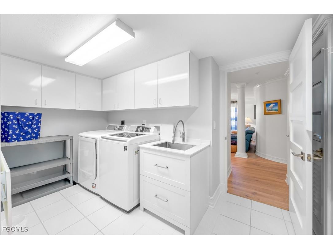 3131 W Gulf Drive #303 Sanibel FL 33957 2025020840 image39