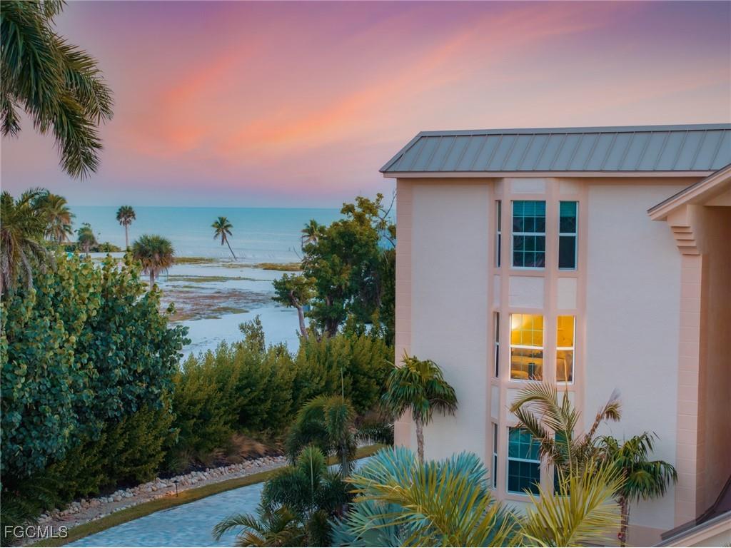 3131 W Gulf Drive #303 Sanibel FL 33957 2025020840 image42